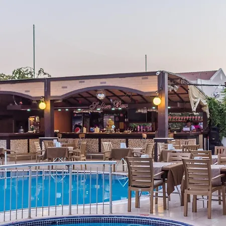 Отель Grand Faros 4*