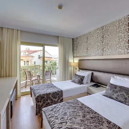 Отель Grand Faros 4*